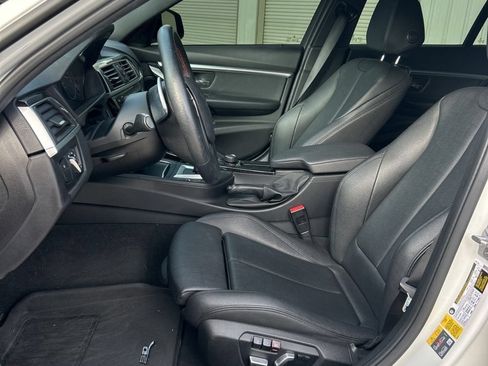 Used 2018 BMW 330e RWD image 5