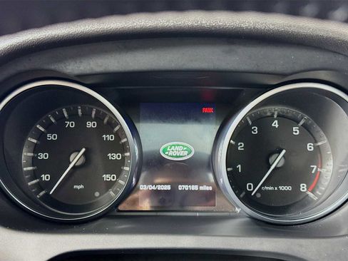 Used 2016 Land Rover Discovery Sport HSE image 12