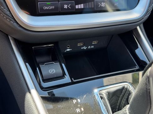 Used 2022 Subaru Outback Limited image 33