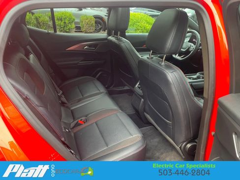Used 2025 Chevrolet Equinox EV RS FWD image 45