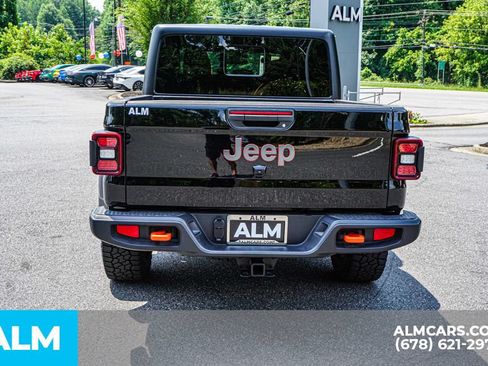 Used 2026 Jeep Gladiator Mojave AWD/4WD image 10