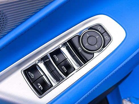 Used 2022 Chevrolet Corvette Stingray Premium Conv w/ Z51 Performance Package RWD image 20