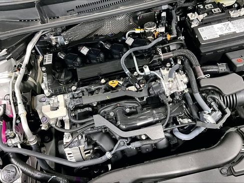 Used 2025 Toyota Corolla SE image 40