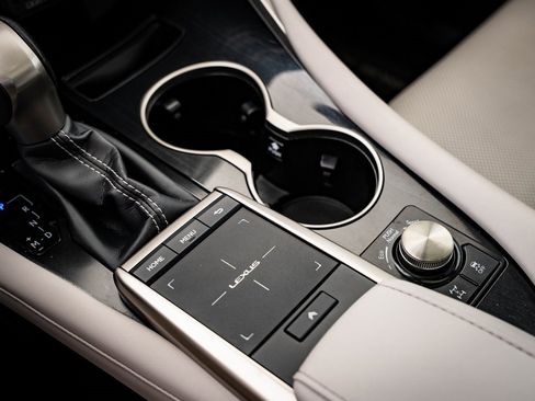 Used 2020 Lexus RX 350 AWD w/ Accessory Package image 33