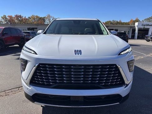 New 2026 Buick Enclave Avenir image 4