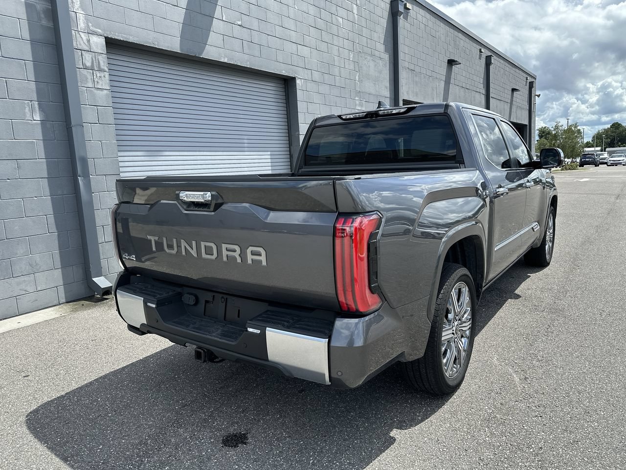 Used 2024 Toyota Tundra Capstone AWD/4WD image 28