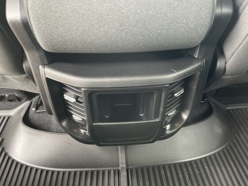 Used 2025 RAM 1500 Warlock AWD/4WD image 24