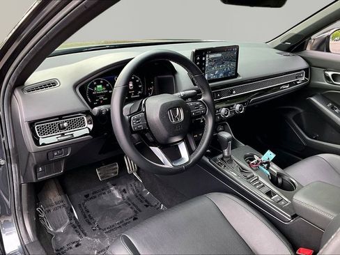 Used 2025 Honda Civic Sport Touring image 14