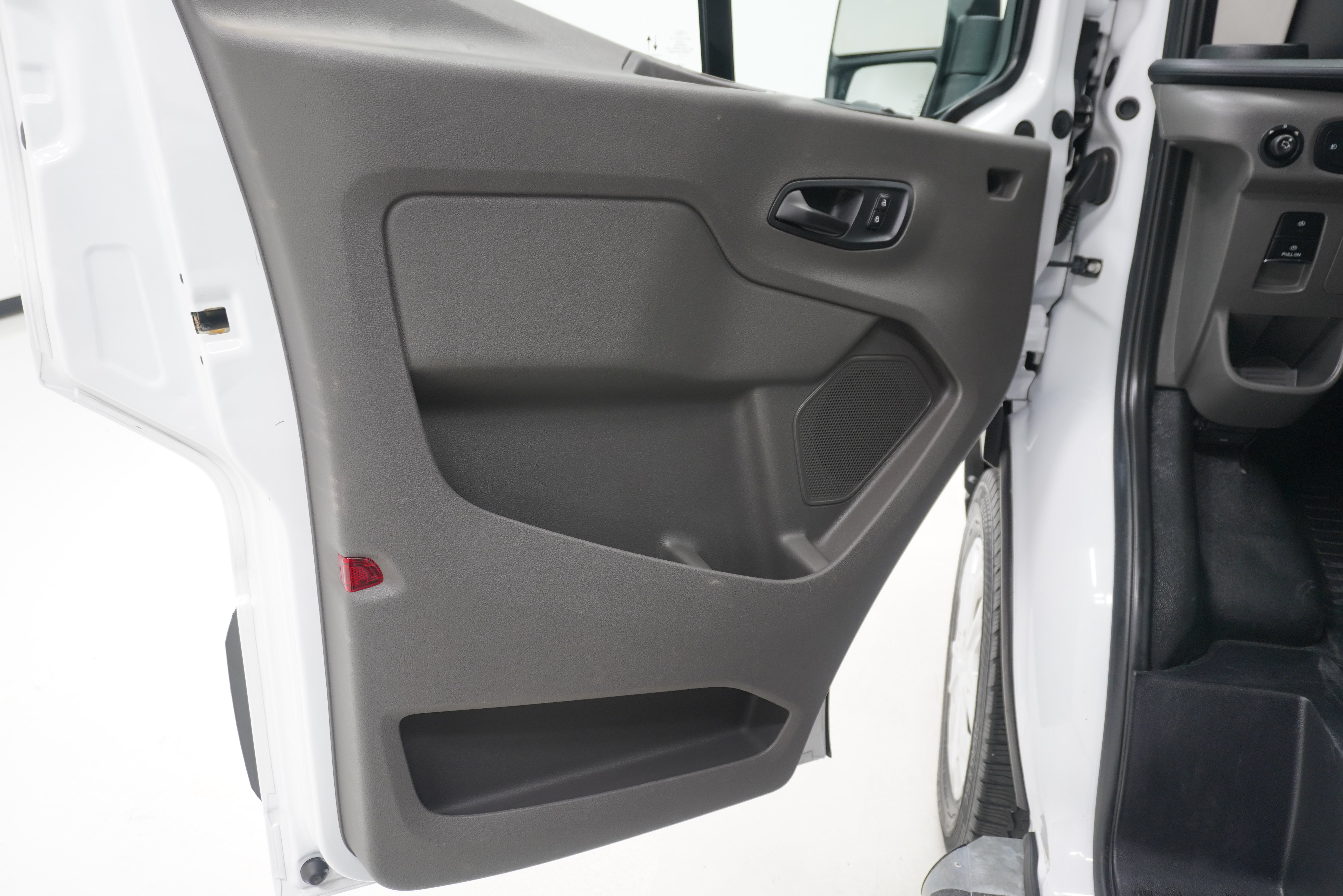 Used 2021 Ford Transit 250 Low Roof w/ Exterior Upgrade Package RWD image 12
