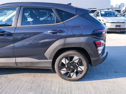 Used 2024 Hyundai Kona SEL FWD image 6
