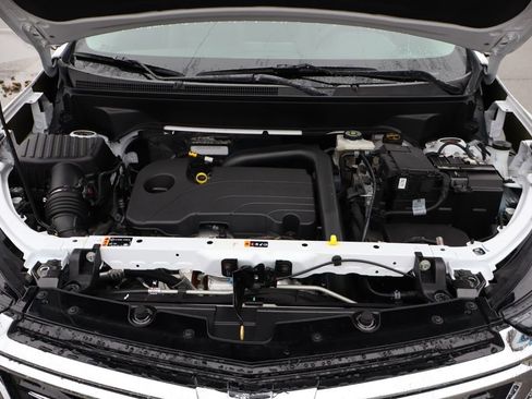 Used 2024 Chevrolet Equinox Premier image 49