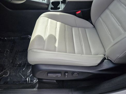 Used 2026 Honda CR-V EX-L image 10