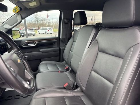 Used 2022 Chevrolet Silverado 1500 LT image 13