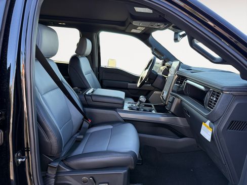 New 2025 Ford F150 Lightning Lariat image 19