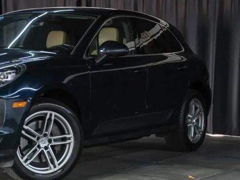 Used 2019 Porsche Macan S AWD/4WD image 7