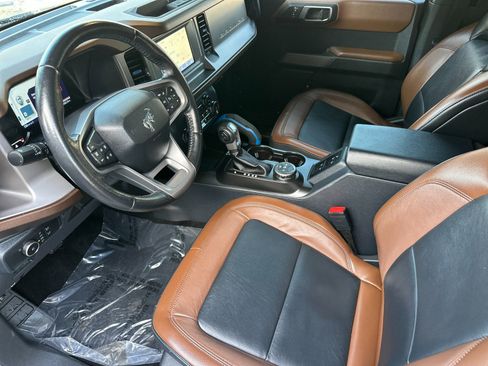 Used 2022 Ford Bronco Outer Banks image 11