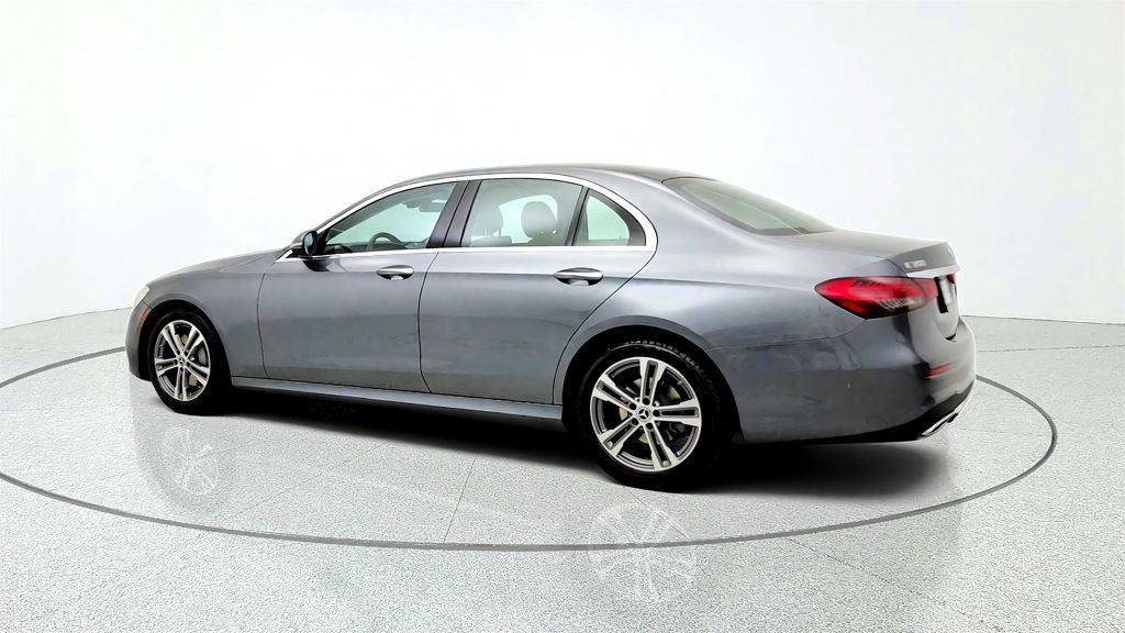 Used 2022 Mercedes-Benz E 350 4MATIC Sedan image 7