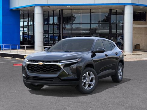 New 2026 Chevrolet Trax LS image 6