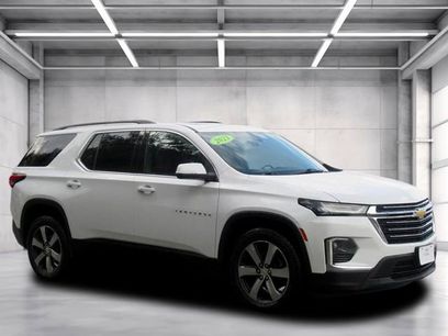 Used 2023 Chevrolet Traverse LT w/ LT Premium Package