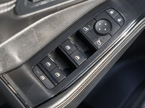 Certified 2022 Nissan Rogue SV w/ SV Premium Package image 35