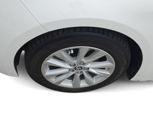 Used 2024 Toyota Corolla SE FWD image 11