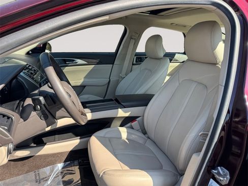 Used 2018 Lincoln MKZ Reserve w/ Climate Package image 9