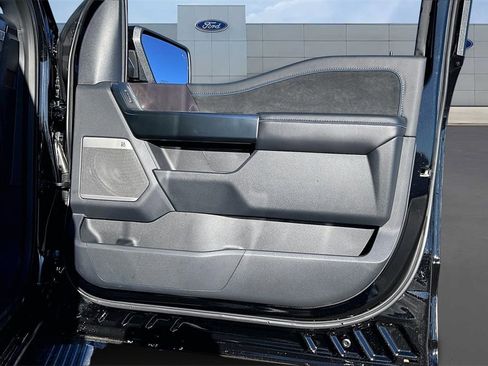 New 2025 Ford F150 Platinum w/ FX4 Off-Road Package image 32