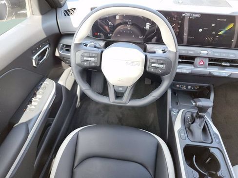 New 2026 Kia K4 GT-Line Turbo FWD image 19