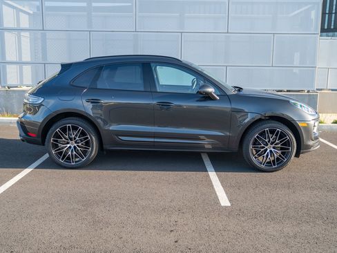 New 2026 Porsche Macan AWD/4WD image 8