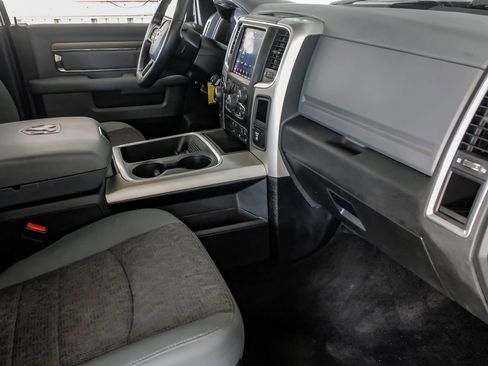 Used 2018 RAM 1500 Big Horn AWD/4WD image 11