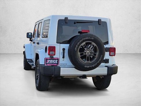 Used 2017 Jeep Wrangler Unlimited Sahara w/ Max Tow Package AWD/4WD image 7