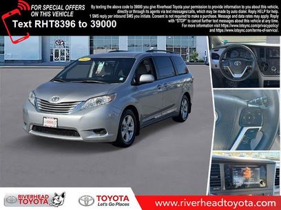 Used 2016 Toyota Sienna LE