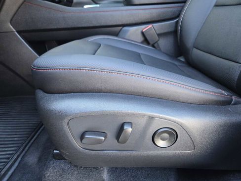 Certified 2025 Chevrolet Traverse Z71 w/ Enhanced Driving Package image 24