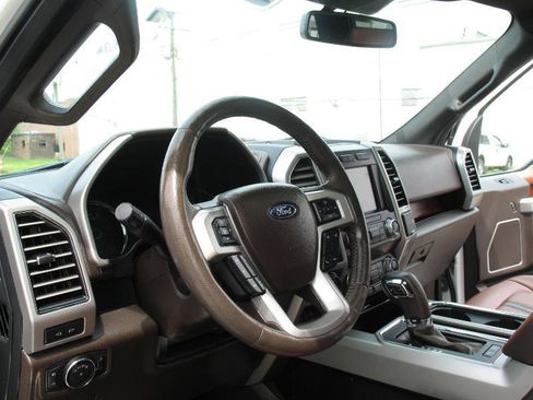 Used 2019 Ford F150 King Ranch w/ Equipment Group 601A Luxury AWD/4WD image 37