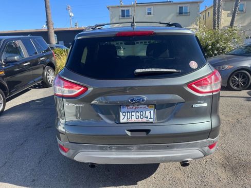 Used 2014 Ford Escape SE w/ Equipment Group 201A image 4