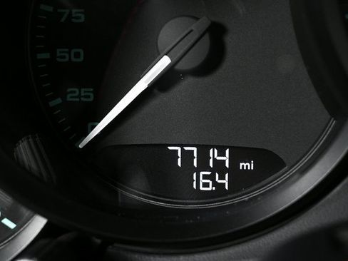 Used 2019 Porsche 911 Speedster image 9