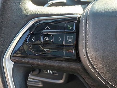 Used 2021 Jeep Grand Cherokee L Overland w/ Luxury Tech Group IV image 22