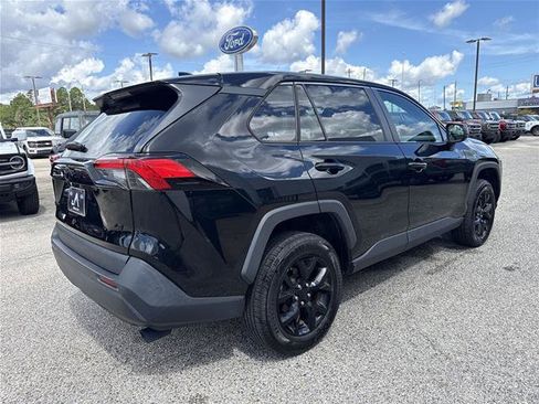 Used 2024 Toyota RAV4 LE FWD image 3