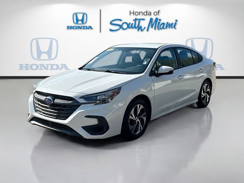 Used 2024 Subaru Legacy Premium image 3