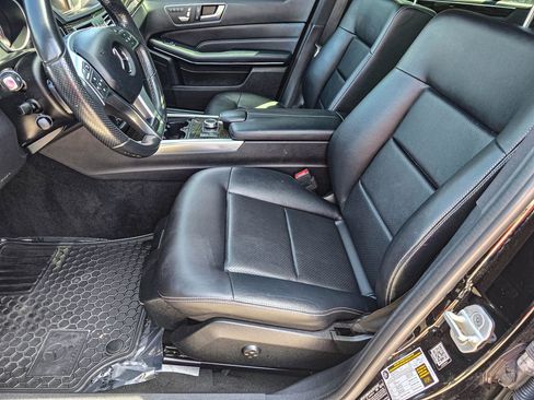 Used 2016 Mercedes-Benz E 350 4MATIC Sedan image 13