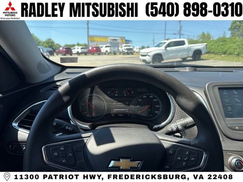 Used 2018 Chevrolet Malibu Hybrid FWD image 6