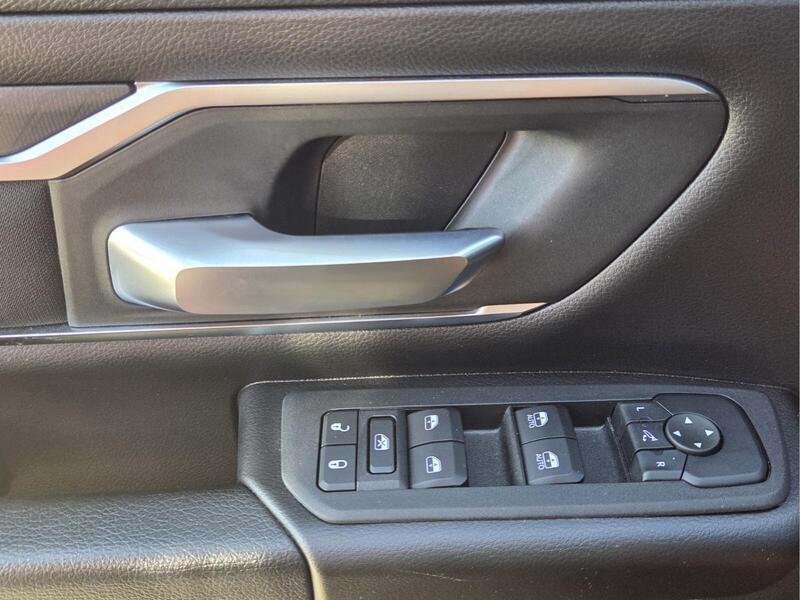 Used 2025 RAM 1500 Big Horn AWD/4WD image 23