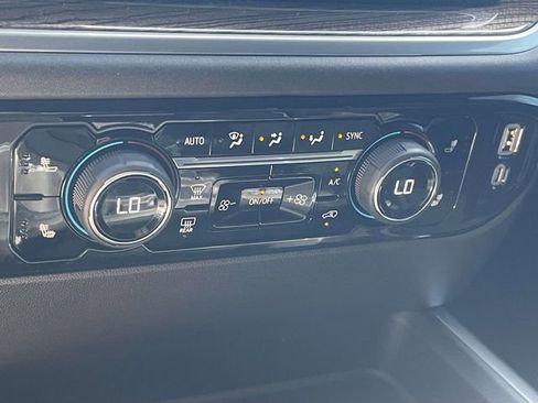 Used 2025 Chevrolet Silverado 2500 LT w/ Trail Boss Package image 19