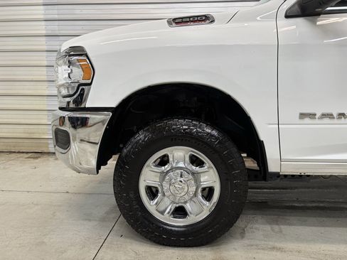 Used 2022 RAM 2500 Tradesman w/ Chrome Appearance Group image 4