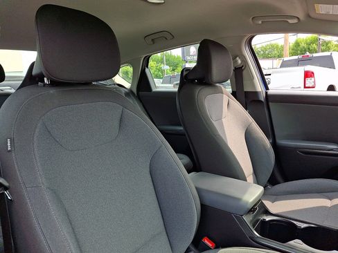 Used 2025 Kia K4 FWD image 13