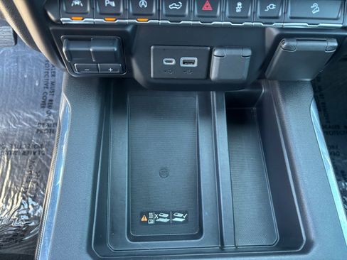 Used 2020 GMC Sierra 1500 AT4 w/ Technology Package image 24