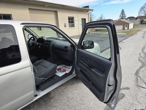 Used 2004 Nissan Frontier XE w/ (VTP) Value Truck Pkg image 16