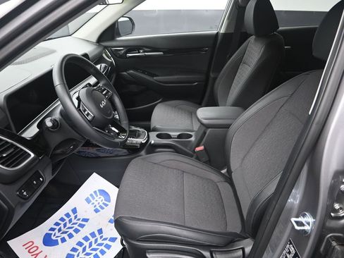 Certified 2026 Kia Seltos S image 14