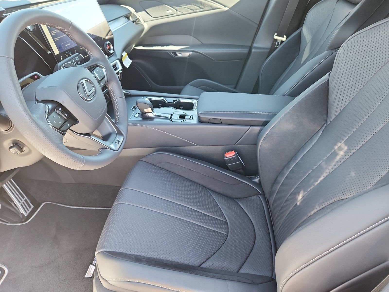 New 2026 Lexus RX 500h F Sport AWD/4WD image 29