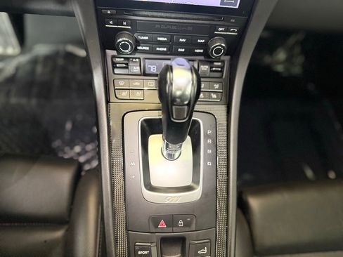 Used 2019 Porsche 911 Carrera 4S AWD/4WD image 16